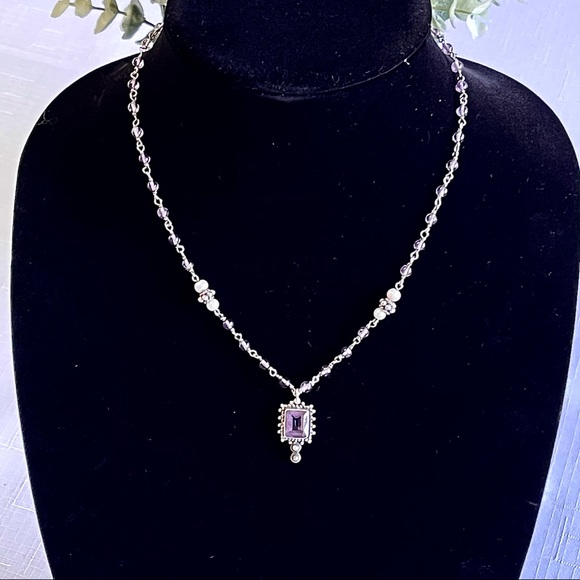 - Jewelry - Sterling Silver pendent necklace /amethyst + pearl